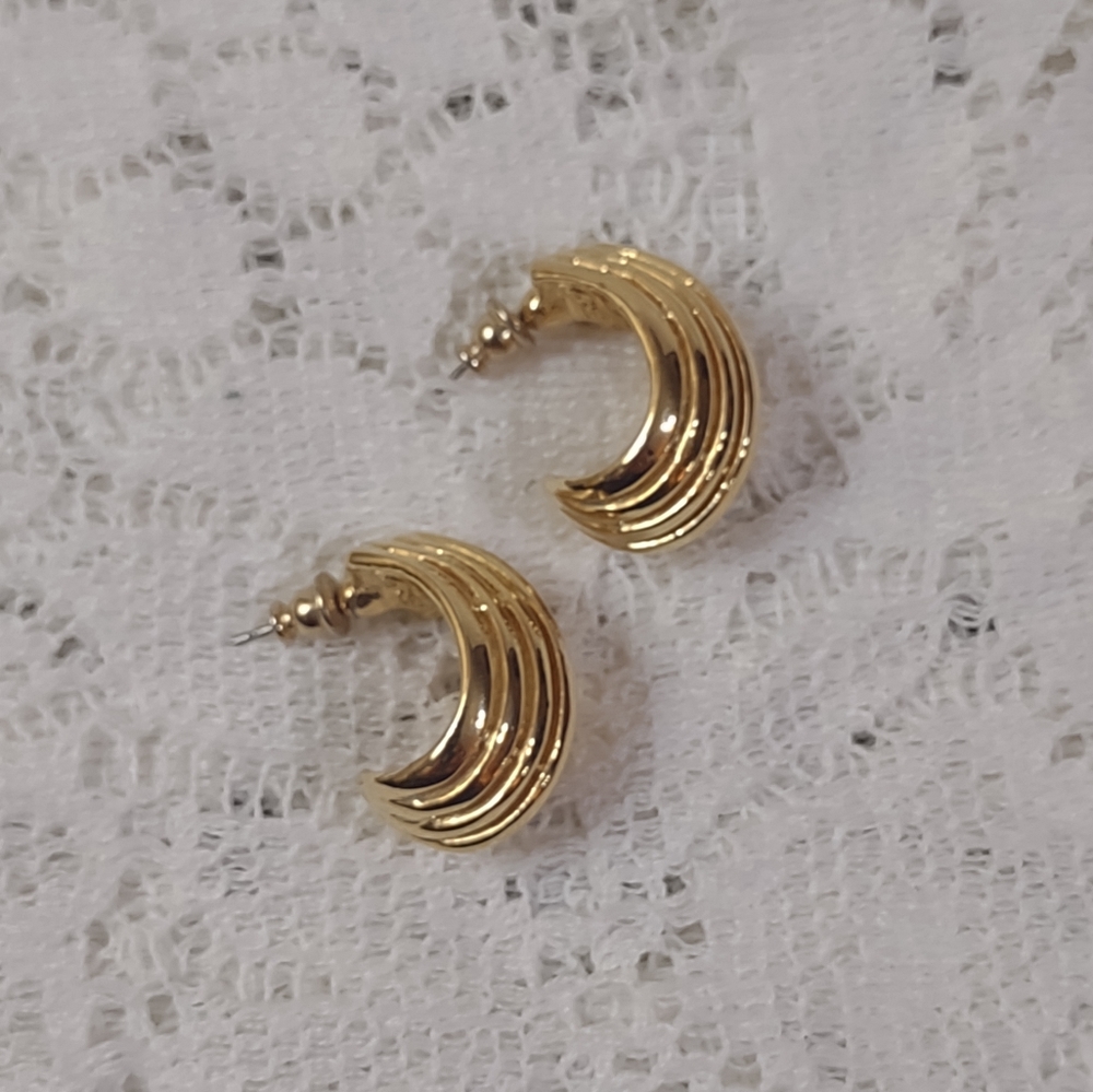 Vintage Napier gold half hoops